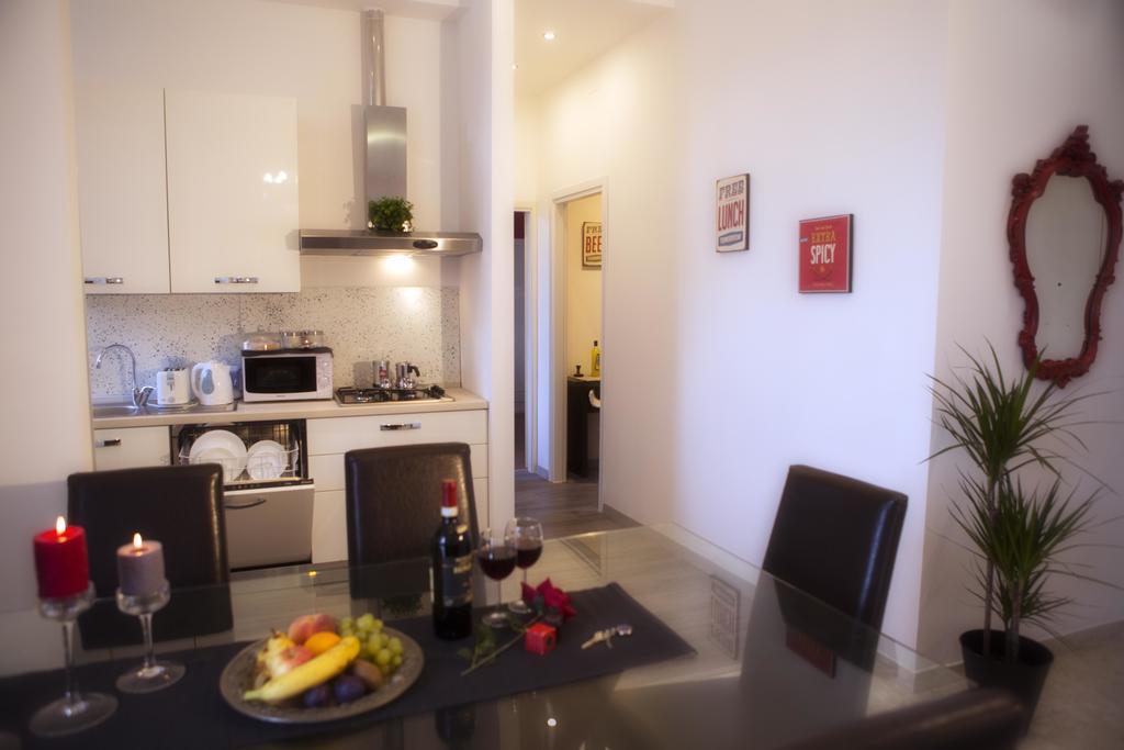 Apartamento Luxury Domus Amadeus Roma Exterior foto